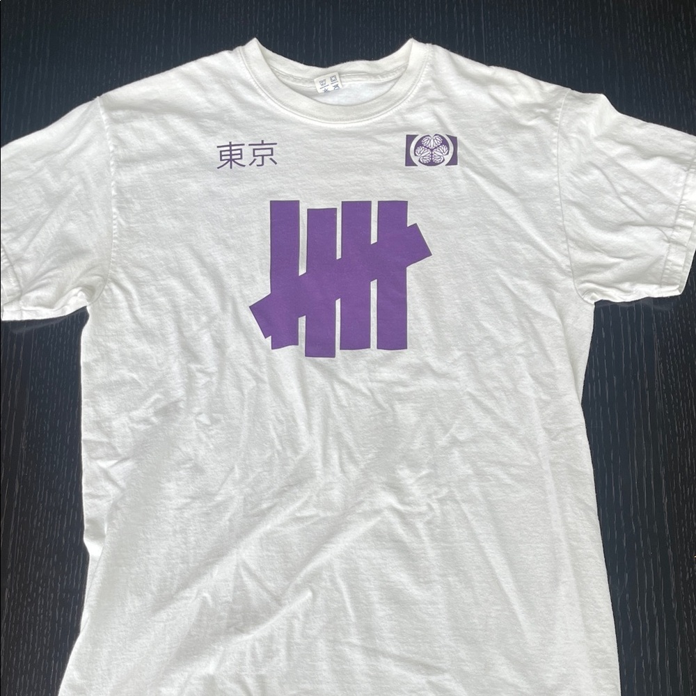 Undefeated White and Purple Graphic T-Shirt